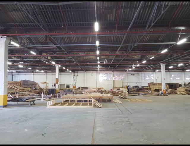 1,354M² FACTORY TO LET IN BLACKHEATH INDUSTRIAL